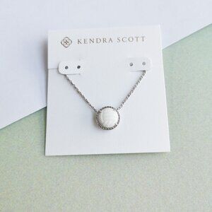 Kendra Scott Volleyball White Mother-of-Pearl Necklace - Silver